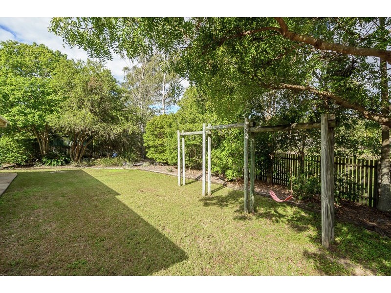 6 Nicholas Street, Glen Eden QLD 4680