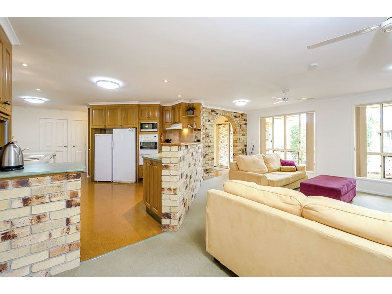 6 Nicholas Street, Glen Eden QLD 4680