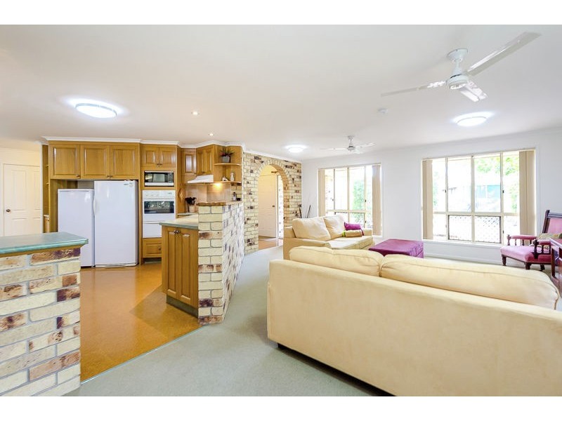 6 Nicholas Street, Glen Eden QLD 4680