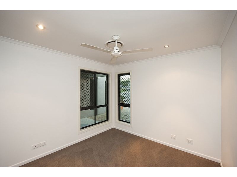 17 Beezley Street, Glen Eden QLD 4680