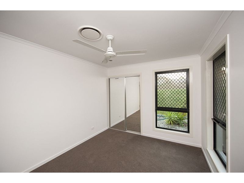 17 Beezley Street, Glen Eden QLD 4680