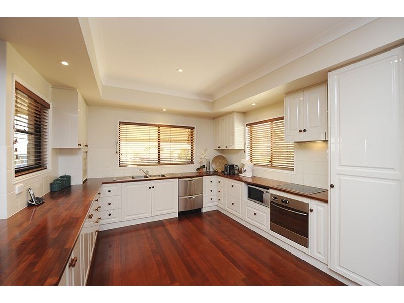 229 Oaka Street, South Gladstone QLD 4680
