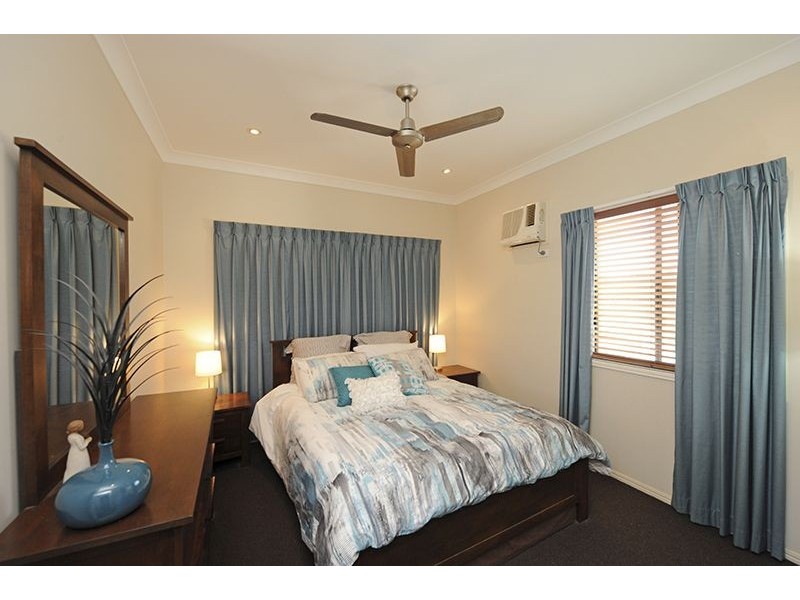 229 Oaka Street, South Gladstone QLD 4680
