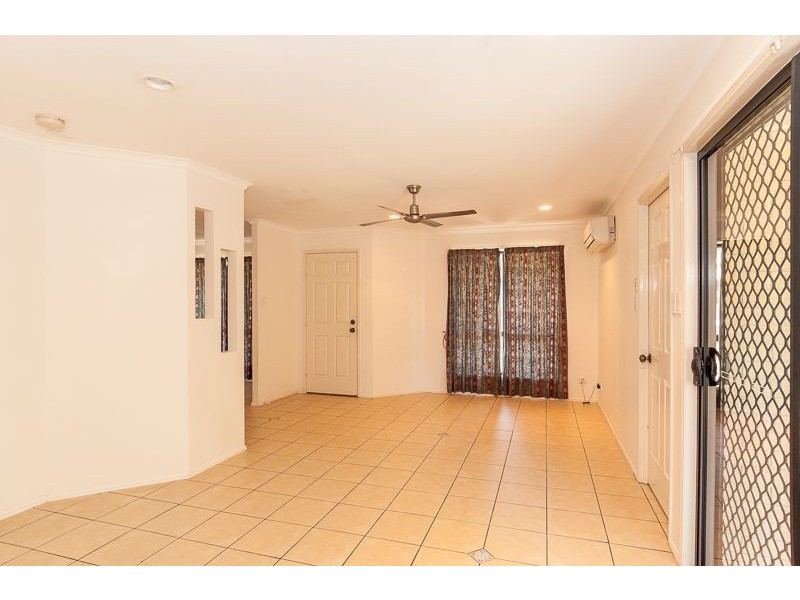 121a Col Brown Avenue, Clinton QLD 4680