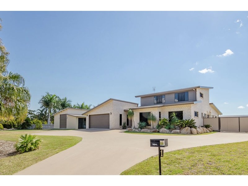 1 Victoria Avenue, Glen Eden QLD 4680