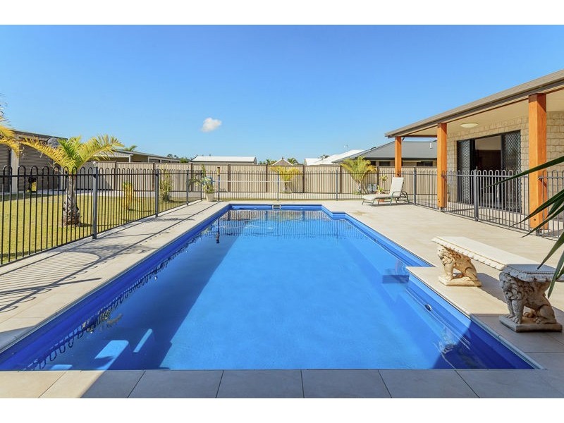 1 Victoria Avenue, Glen Eden QLD 4680