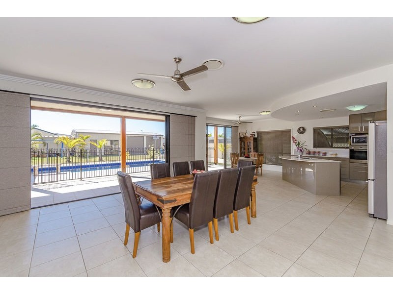 1 Victoria Avenue, Glen Eden QLD 4680