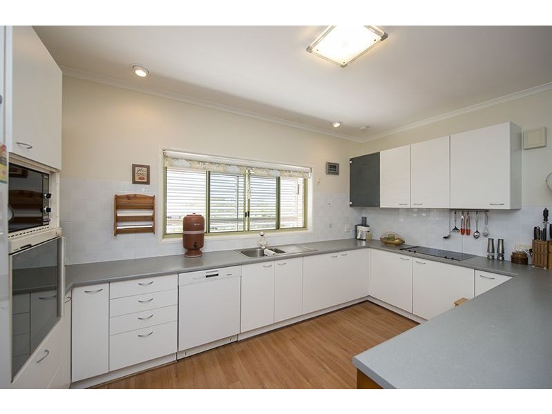 72 Booth Avenue, Tannum Sands QLD 4680