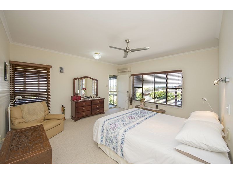 72 Booth Avenue, Tannum Sands QLD 4680