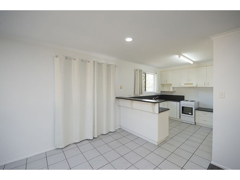 27 Anderson Street, Clinton QLD 4680