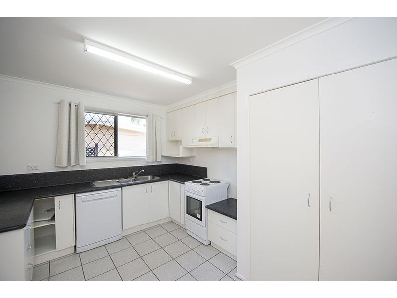 27 Anderson Street, Clinton QLD 4680