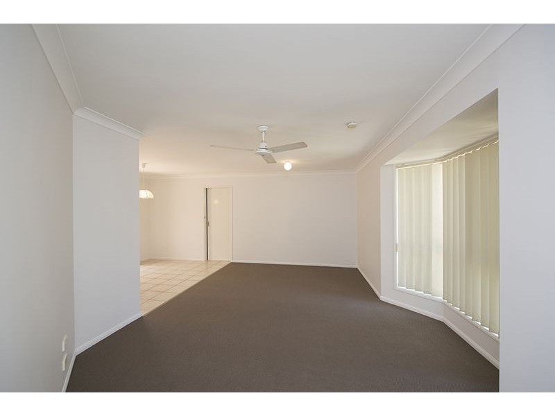 19 Benjamin Court, Glen Eden QLD 4680
