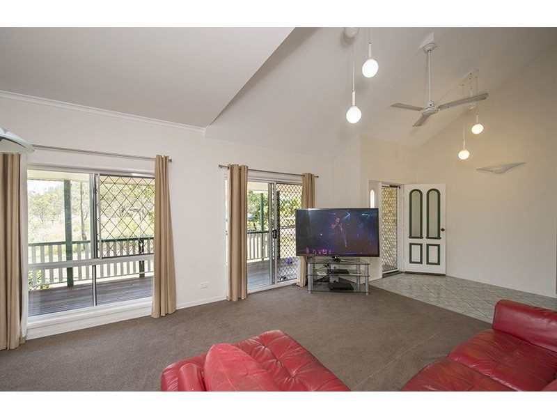 716 Glenlyon Road, Glen Eden QLD 4680