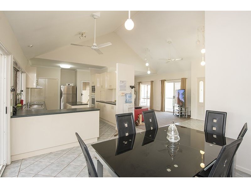 716 Glenlyon Road, Glen Eden QLD 4680