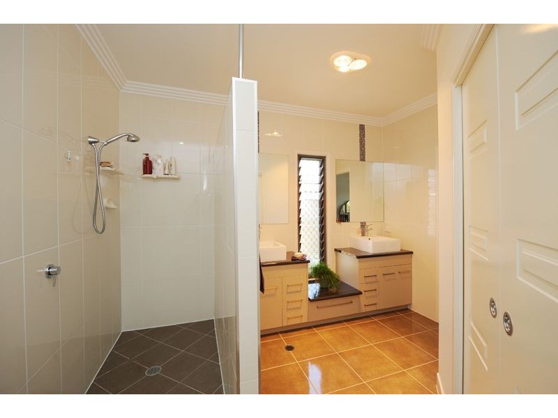 53 Katrina Boulevard, New Auckland QLD 4680