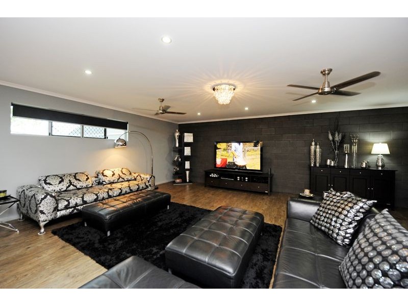 6 Treetops Close, O’connell QLD 4680