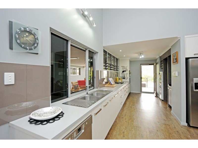 6 Treetops Close, O’connell QLD 4680