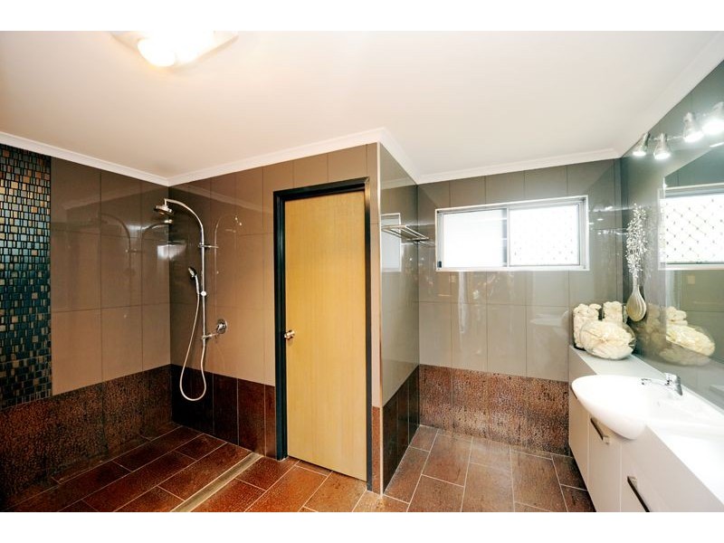 6 Treetops Close, O’connell QLD 4680