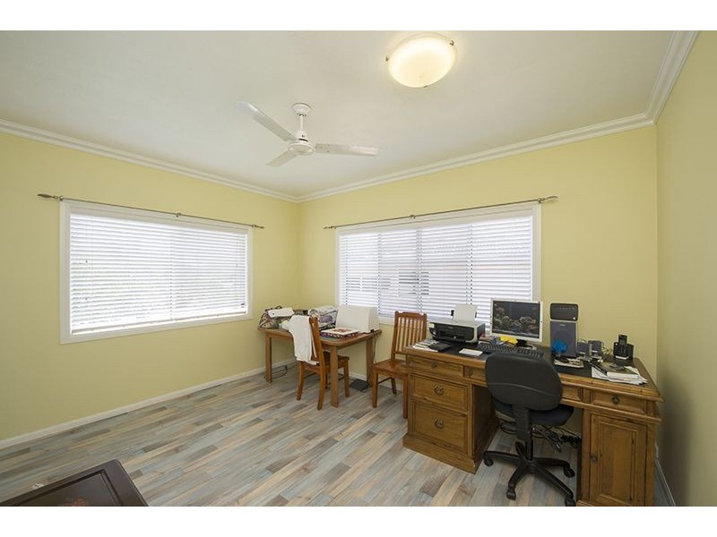 48 Fisher Street, West Gladstone QLD 4680