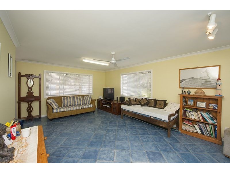 48 Fisher Street, West Gladstone QLD 4680