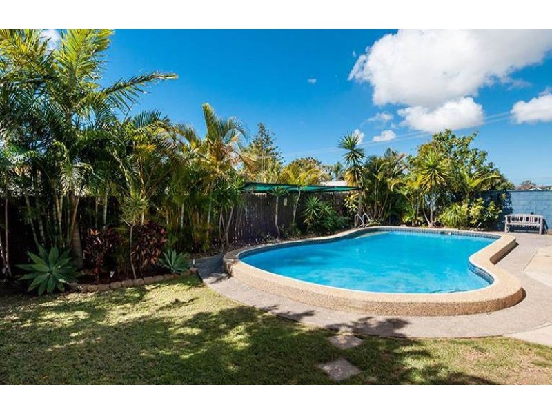 2 Kerr Street, Clinton QLD 4680