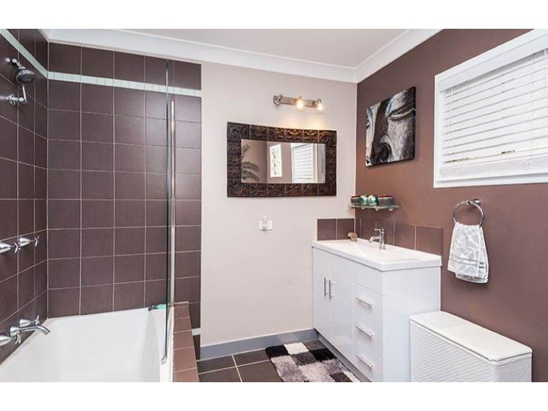 2 Kerr Street, Clinton QLD 4680