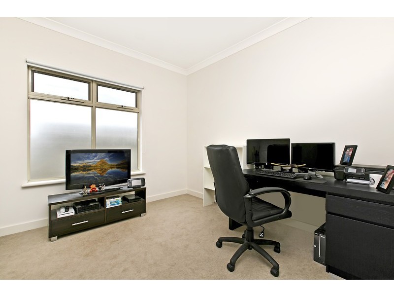 2/2 Whinnerah Avenue, Aldinga Beach SA 5173