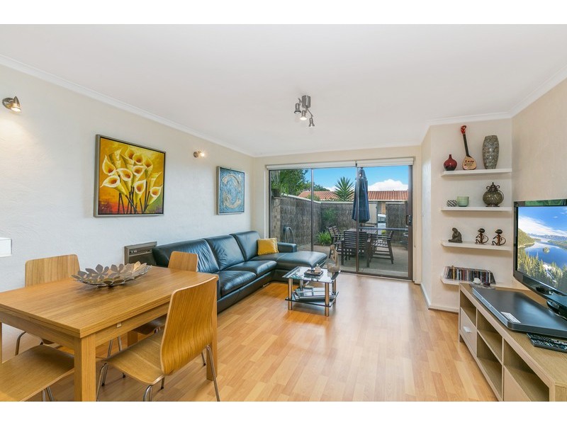 2/98 Sportsmans Drive, West Lakes SA 5021