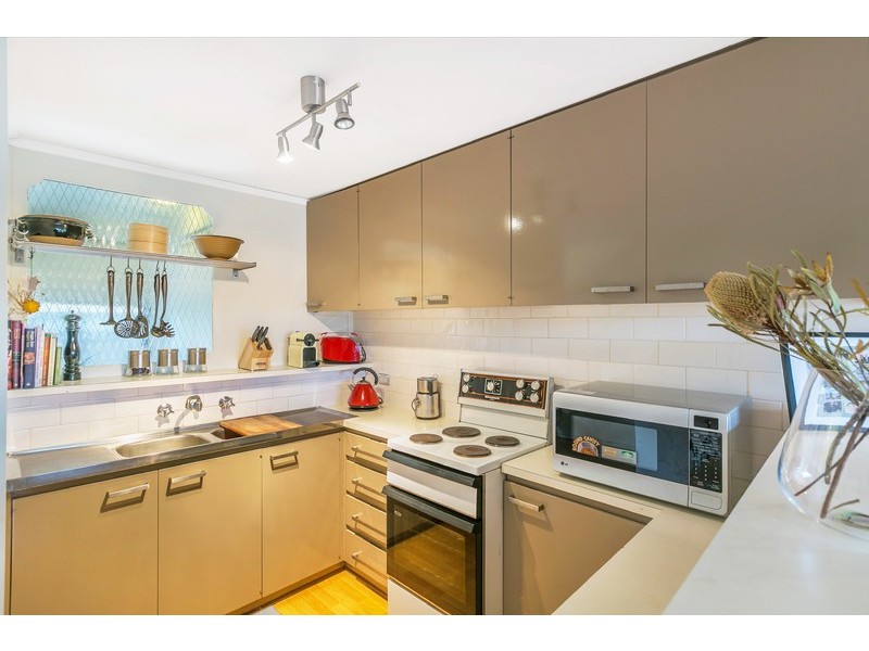 2/98 Sportsmans Drive, West Lakes SA 5021