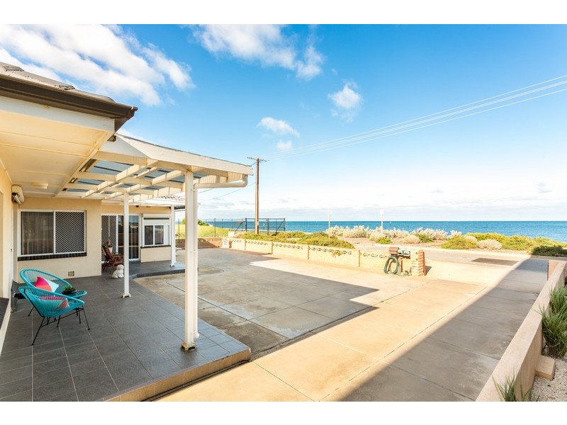 1/2 Seaview Road, West Beach SA 5024