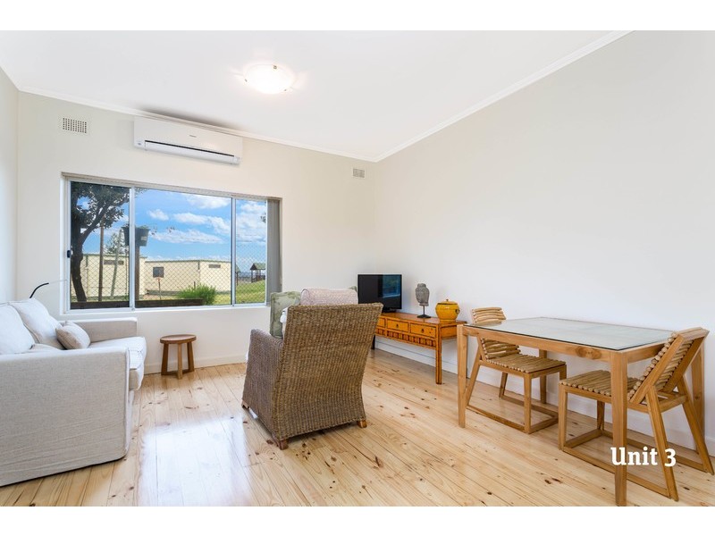 1/2 Seaview Road, West Beach SA 5024