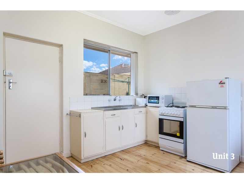 1/2 Seaview Road, West Beach SA 5024
