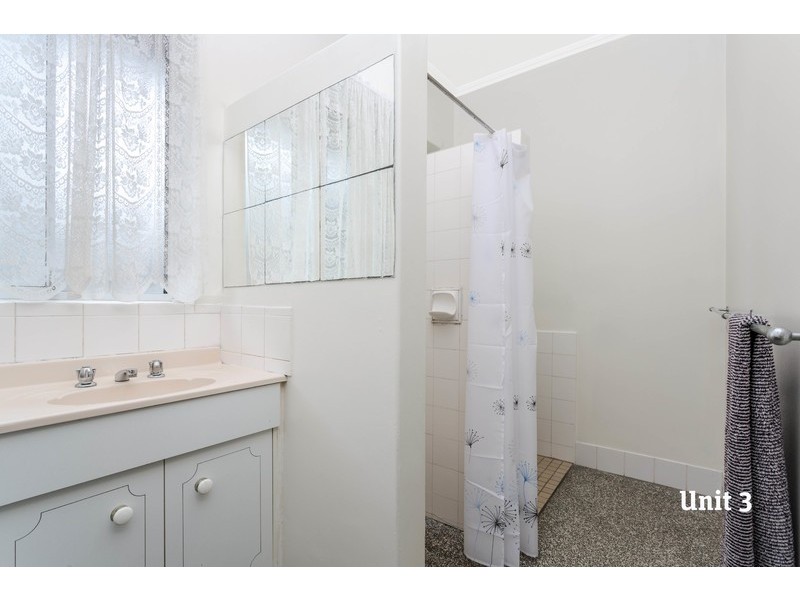 1/2 Seaview Road, West Beach SA 5024