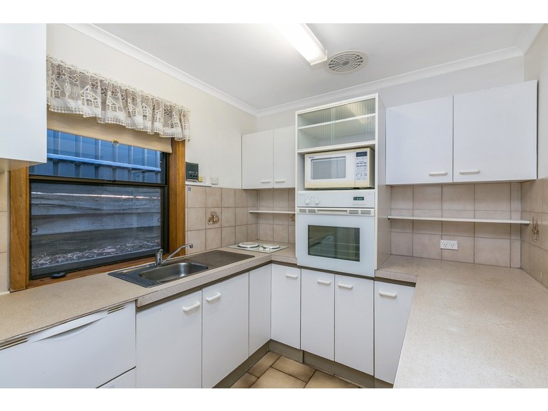 4 Spruce Avenue, Aberfoyle Park SA 5159