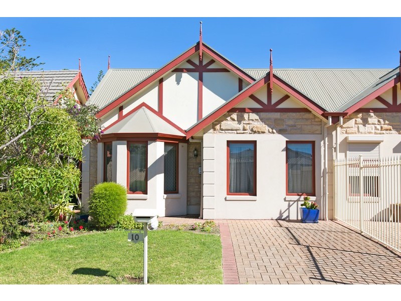 10 Regent Street, Glenelg North SA 5045