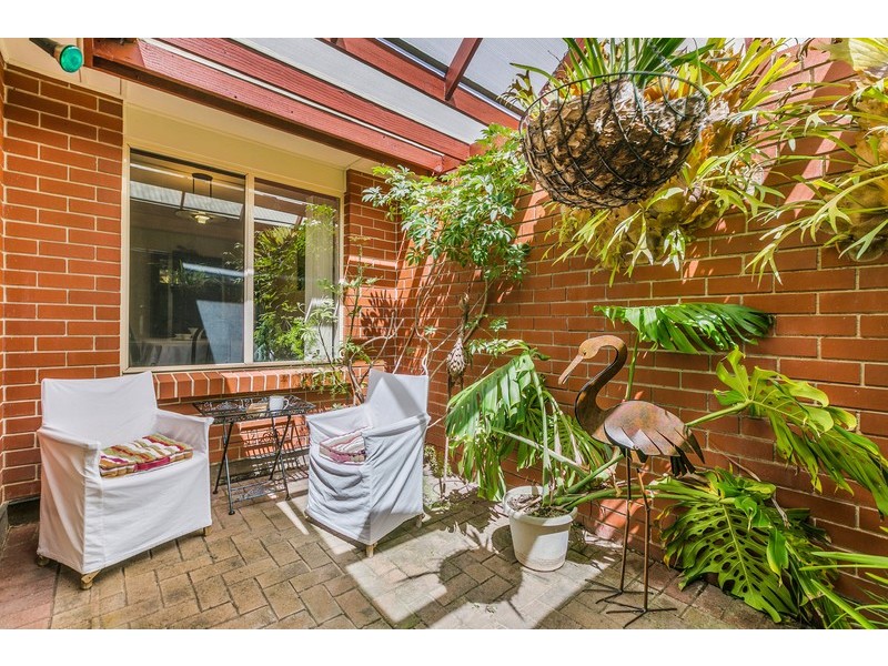 10 Regent Street, Glenelg North SA 5045