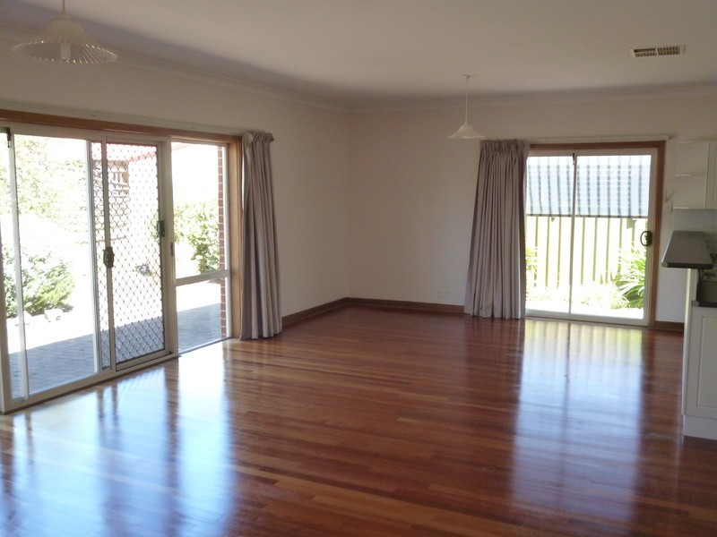 20 Margaret Street, Glandore SA 5037