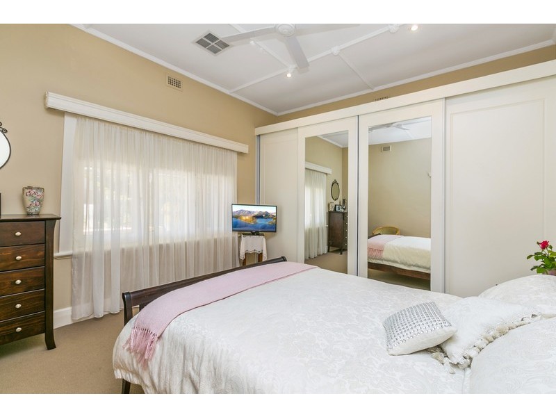 13a Cliff Street, Glenelg East SA 5045
