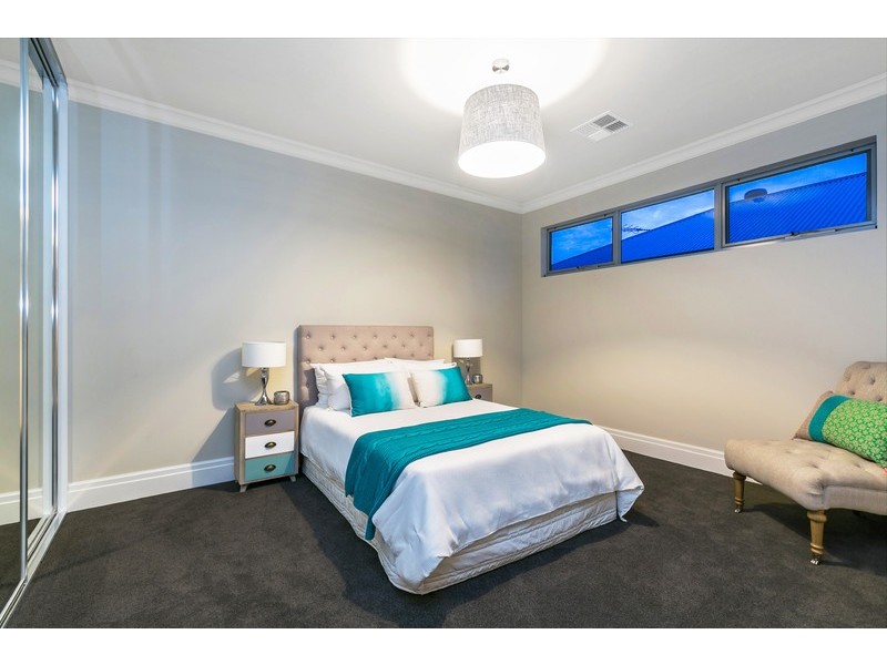 37 Hobart Road, Henley Beach South SA 5022