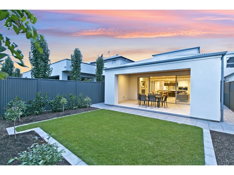 37 Hobart Road, Henley Beach South SA 5022