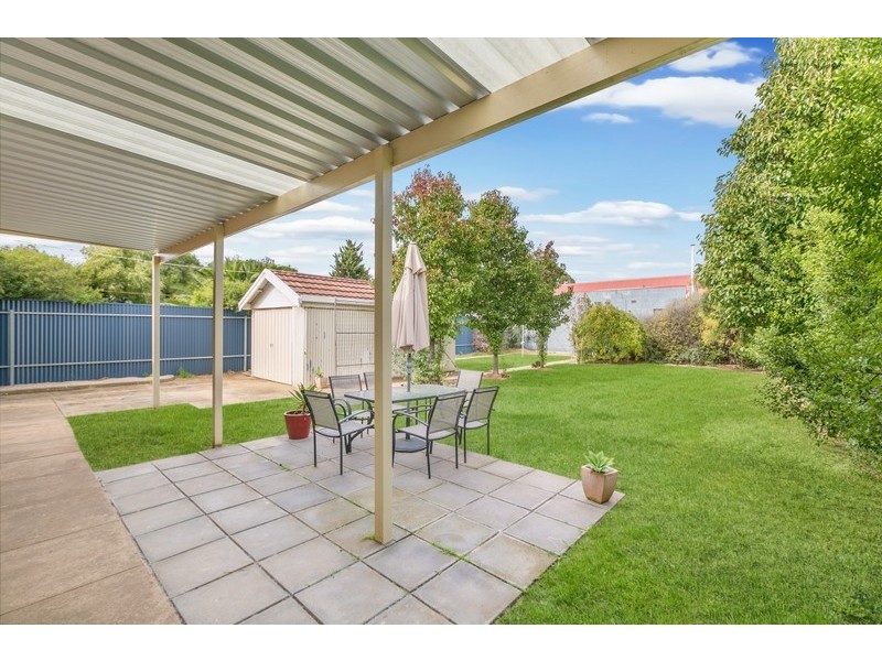 38 Naldera Street, Glandore SA 5037