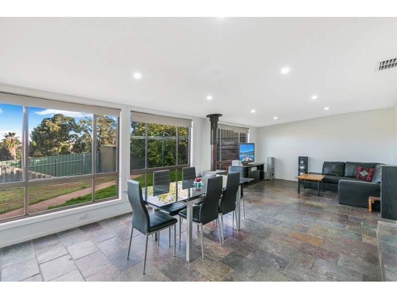 30 Doulton Drive, Trott Park SA 5158