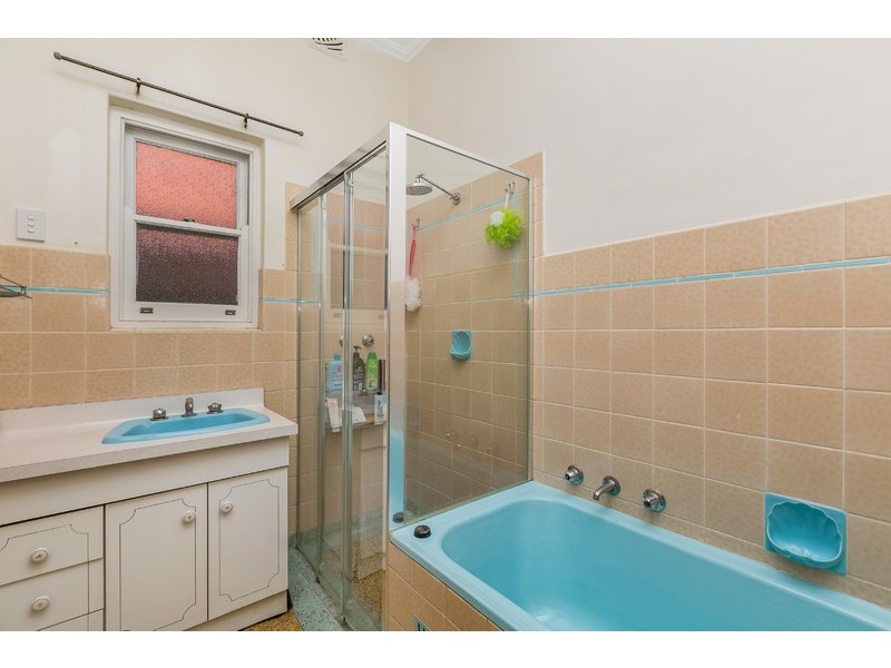 34 Hammond Road, Findon SA 5023