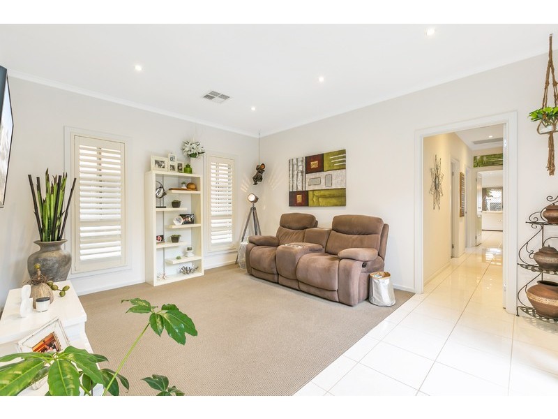 2A Fourth Avenue, Ascot Park SA 5043