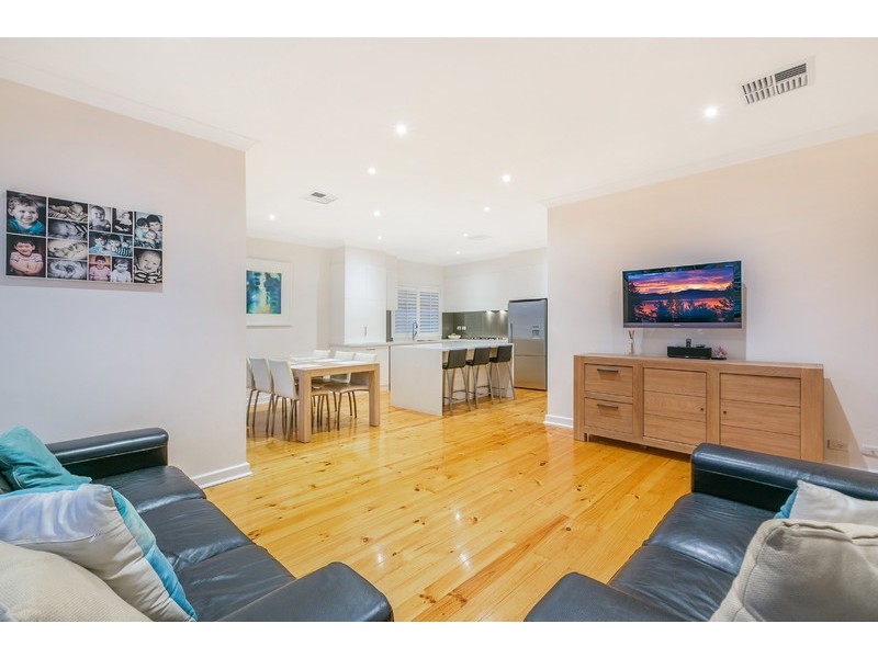 21 Fairway Avenue, Glenelg North SA 5045