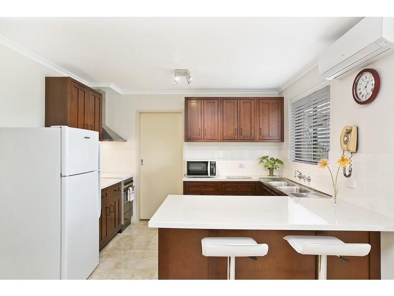 15 Magnolia Avenue, Happy Valley SA 5159