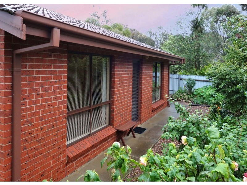 15 Magnolia Avenue, Happy Valley SA 5159
