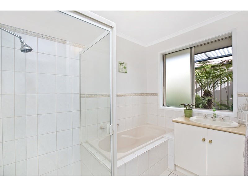 2 Stanford Glen, Seaford Rise SA 5169