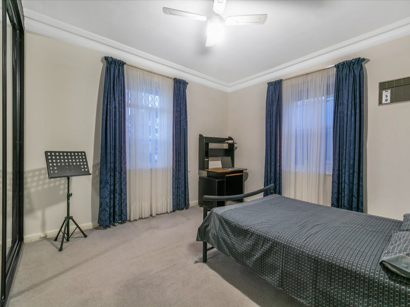 30 Norrie Avenue, Clovelly Park SA 5042