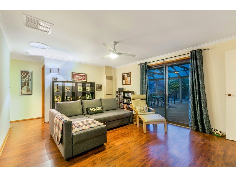 4 Deakin Court, Trott Park SA 5158